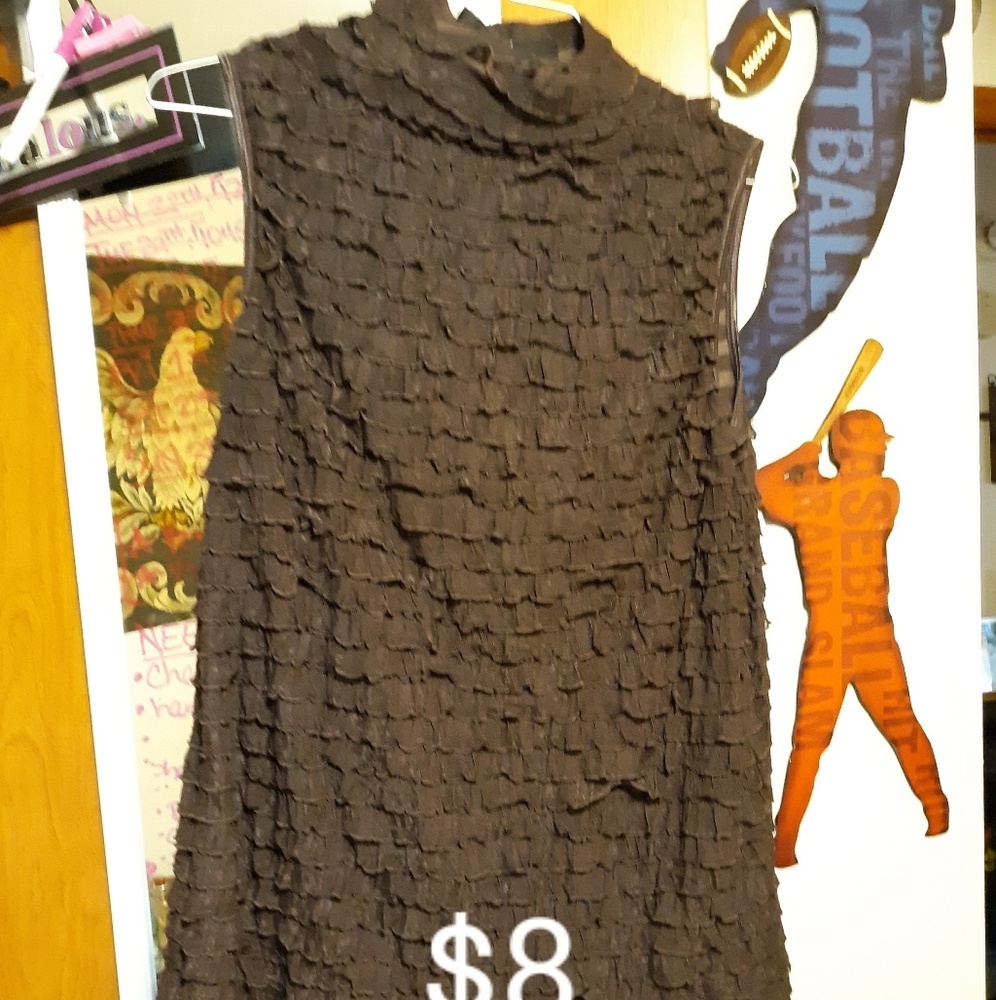 *TURTLENECK STyLE RUFFLED BLOUSE*